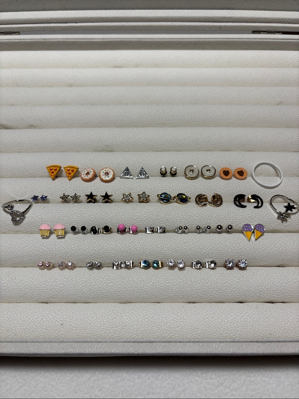 30 Pairs of Assorted Girls Stud Earrings Set Plus 3 Free Rings